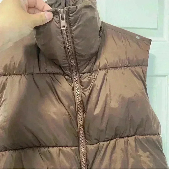 Women's Crop Puffer Vest drawstring Full Zip Sz Large - Picture 4 of 7